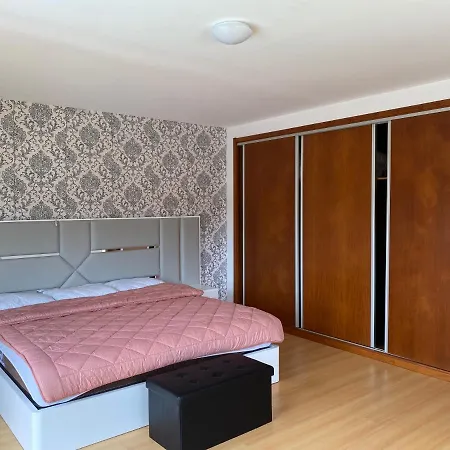 Moderne In Aveiro Portugal *